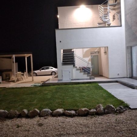 La Dama Bianca Bovo Marina Hotell Montallegro Exteriör bild
